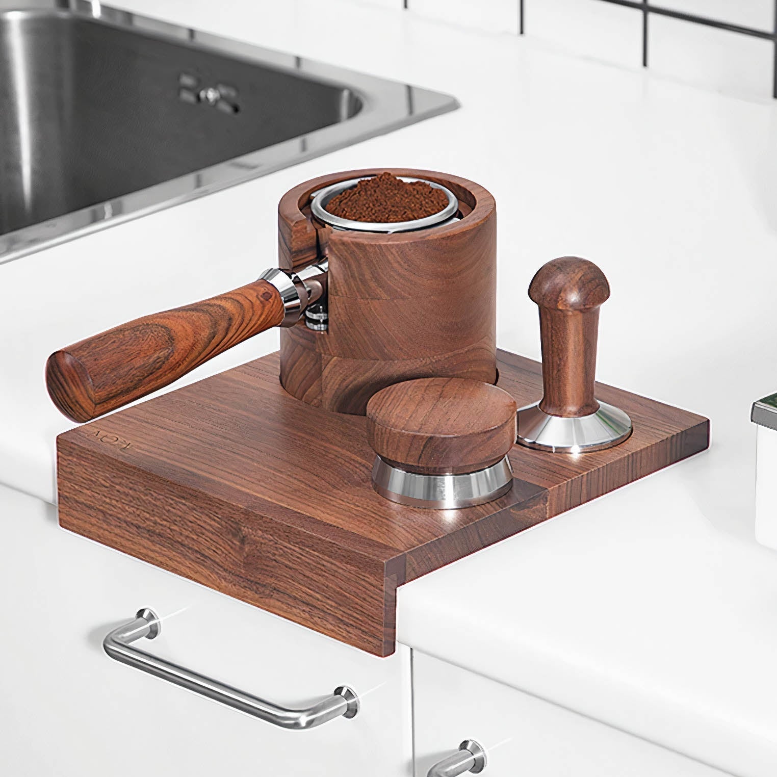 Espresso Distributor with Walnut Handle