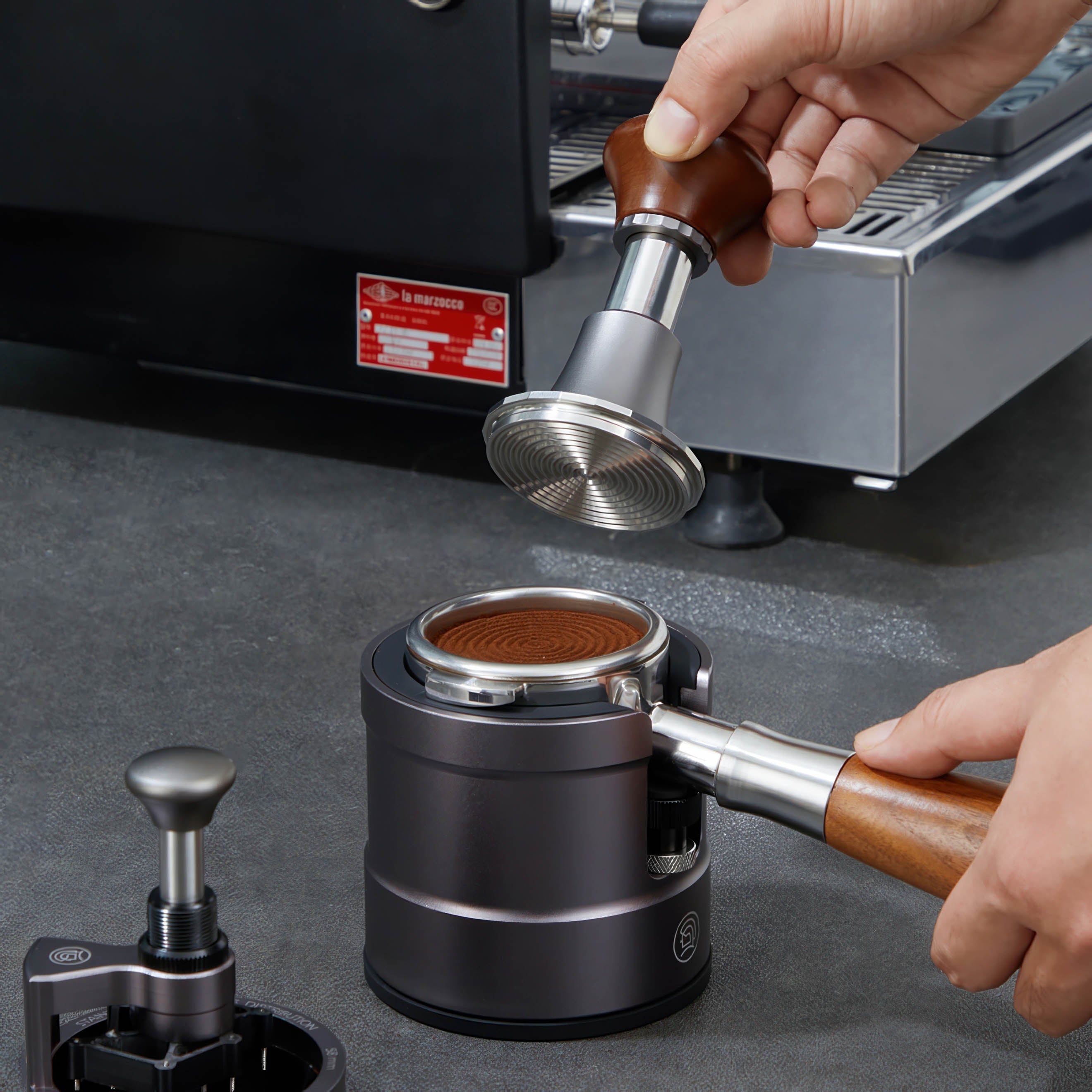 Thunder Espresso Tamping Holder