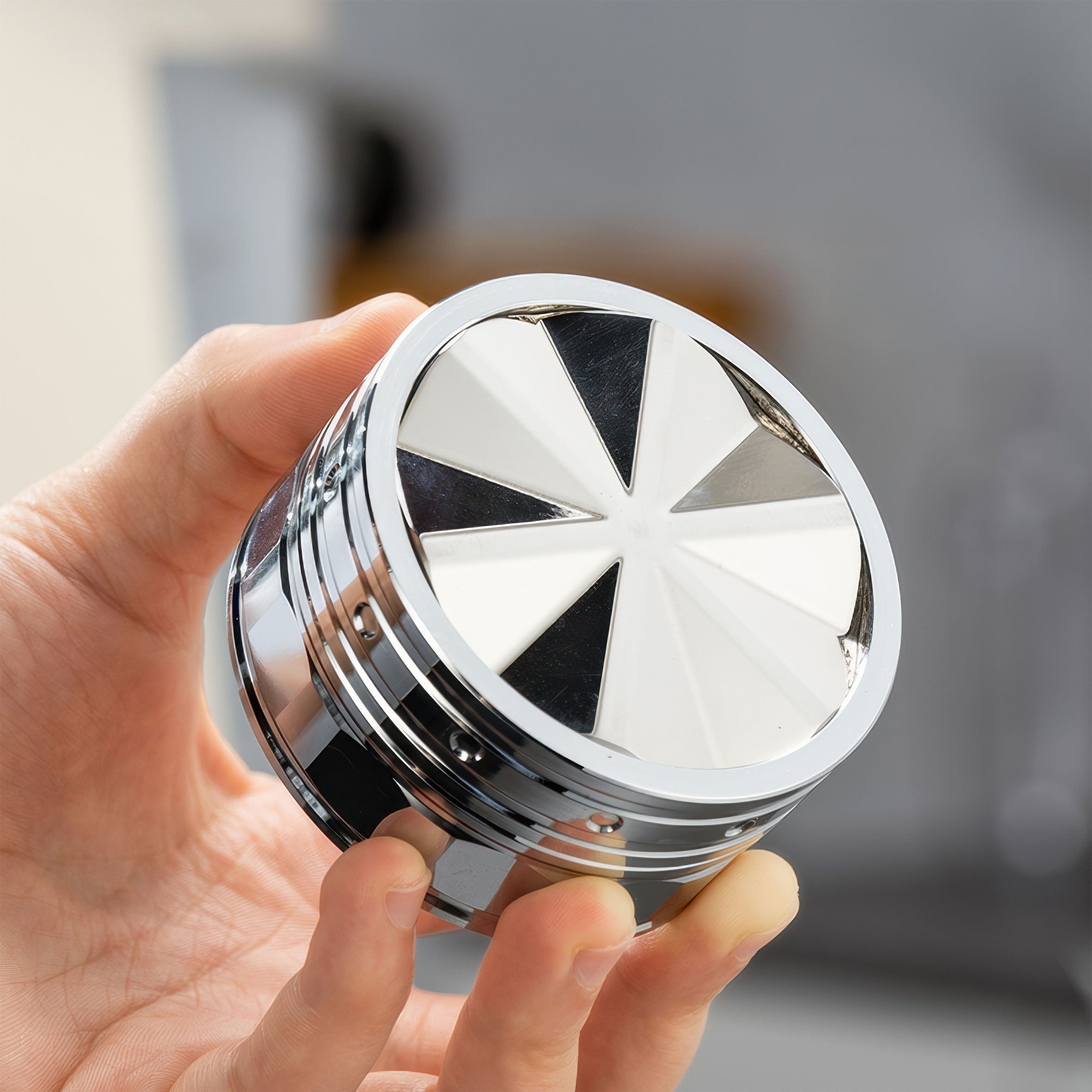 UFO Gravity Distributor - Stainless Steel Leveler