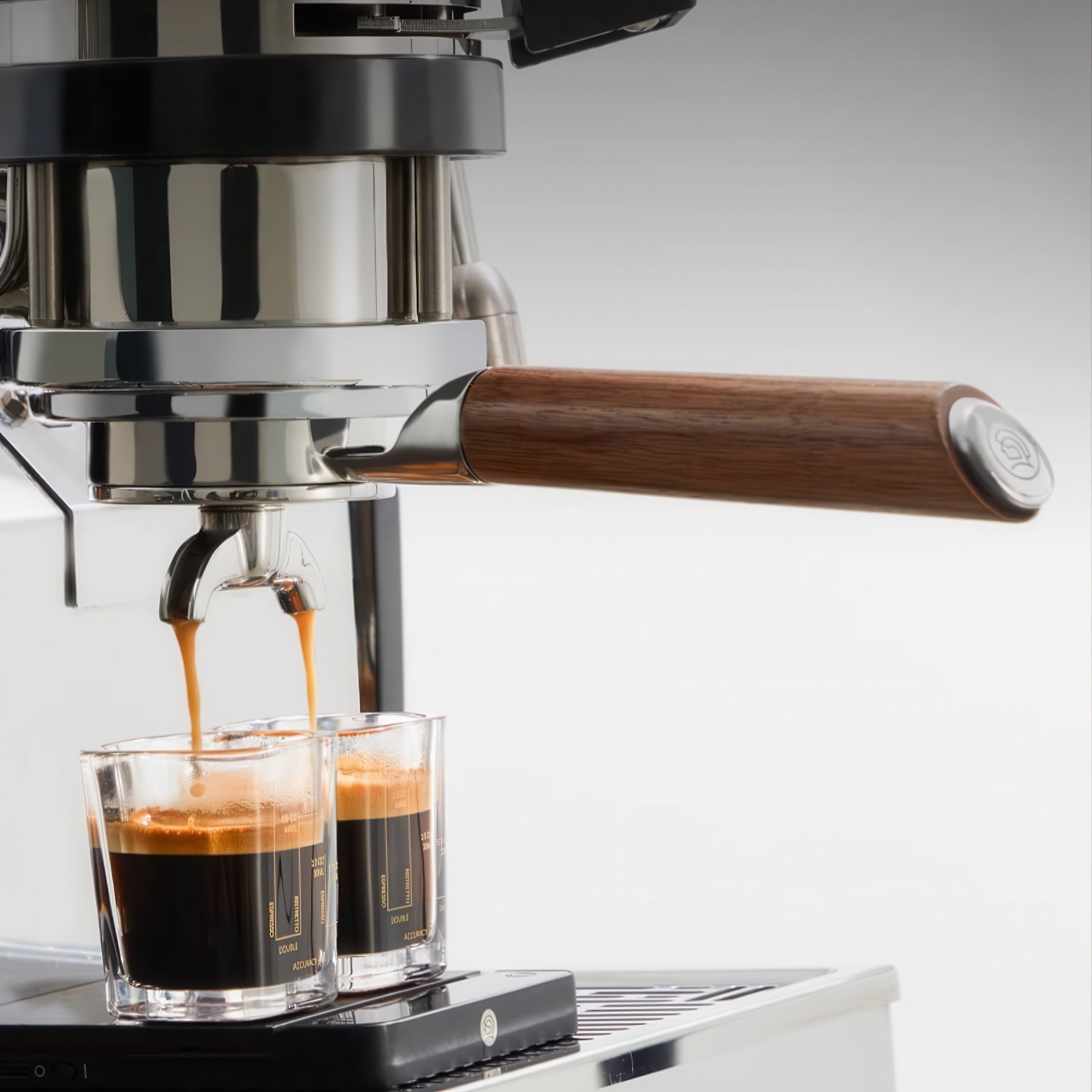 Bottomless Portafilter with Removable Double Spout