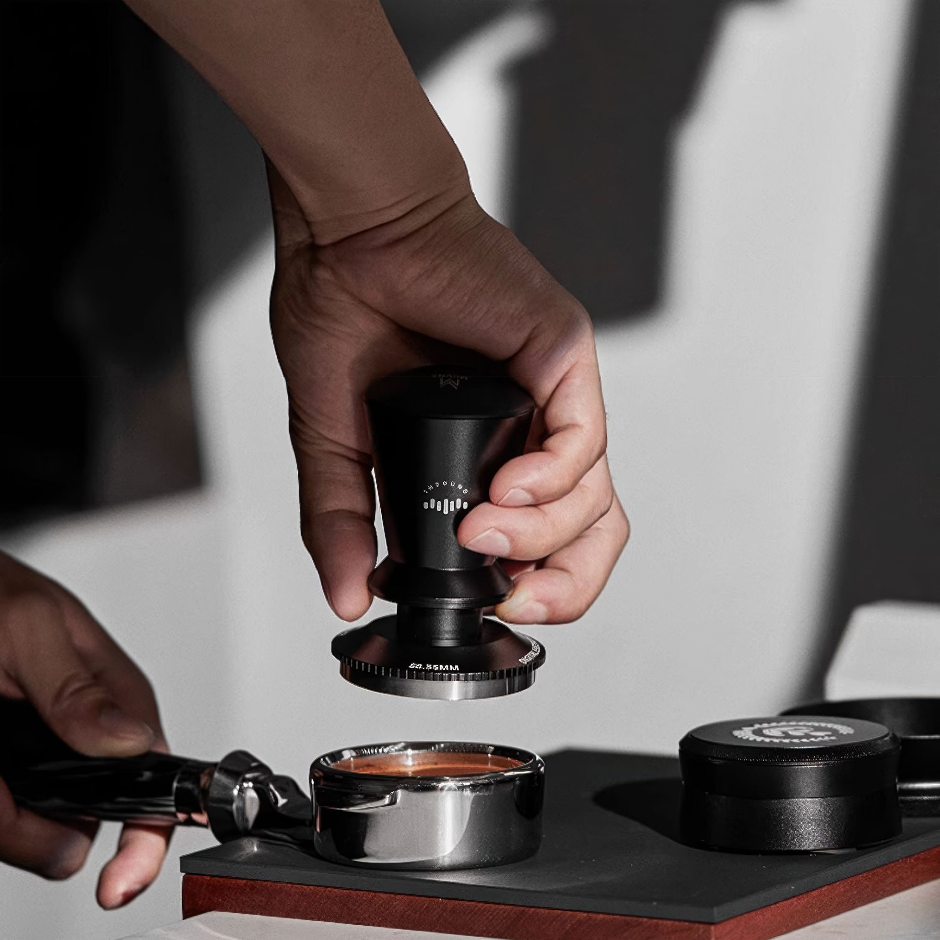 Adjustable Digital Tamper with Display