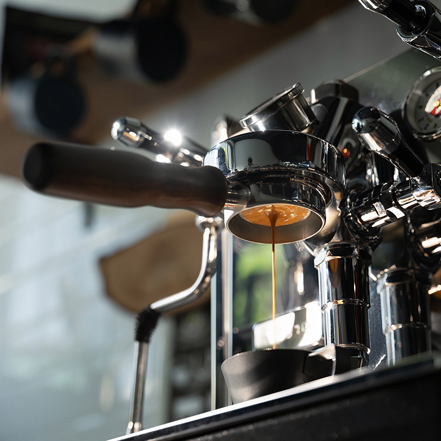 Stainless Steel Bottomless Portafilter with Walnut Handle