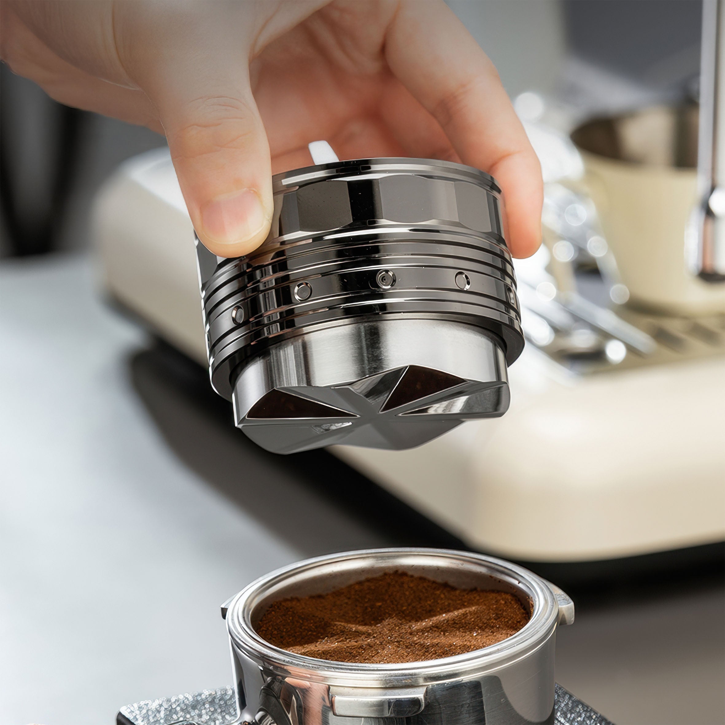 UFO Gravity Distributor - Stainless Steel Leveler